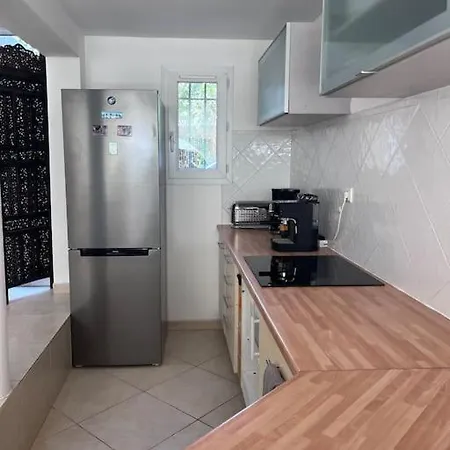 בית נופש La Maison De La Pied Dans L Eau לה קיוטאט
